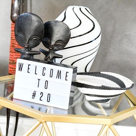 20 On Woodlands Hotel โจฮันเนสเบิร์ก ภายนอก รูปภาพ